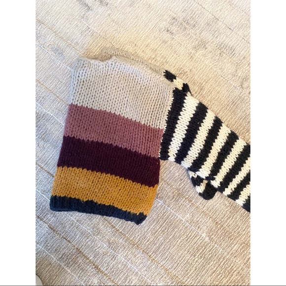 BlankNYC On Point sweater - size SM. Orig. $98 - Picture 9 of 9